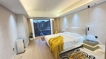 BeijingSanlitunShimao Int'l Serviced Apt