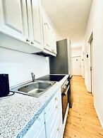 Spacious Budget Home Garden Stay