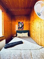 Spacious Budget Home Garden Stay