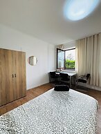 Spacious Budget Home Garden Stay