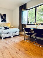 Spacious Budget Home Garden Stay