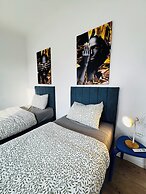 Spacious Budget Home Garden Stay