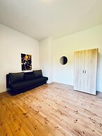 Spacious Budget Home Garden Stay