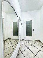 Spacious Budget Home Garden Stay