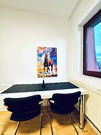 Spacious Budget Home Garden Stay