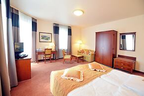 Hotel Hohenstaufen KG