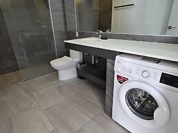 Skyline Serenity  1Bed T2-721