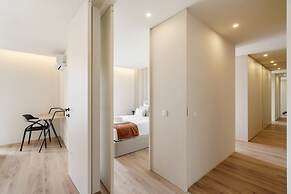 Green Coast Beachfront Retreat by Minho s Guest