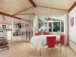 5 Star Holiday Home in Jerup