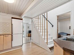5 Star Holiday Home in Ronne