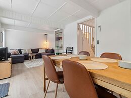 5 Star Holiday Home in Ronne