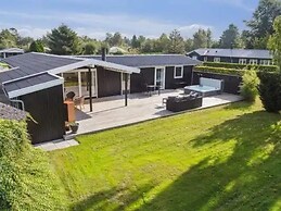5 Star Holiday Home in Vaeggerlose
