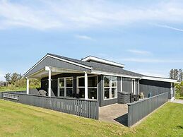 5 Star Holiday Home in Hjorring