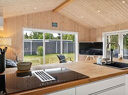 5 Star Holiday Home in Vaeggerlose