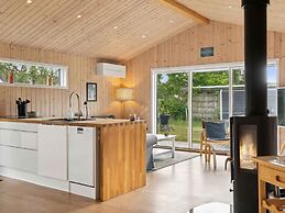 5 Star Holiday Home in Vaeggerlose