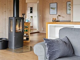 5 Star Holiday Home in Vaeggerlose