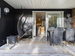 5 Star Holiday Home in Humble