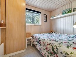 5 Star Holiday Home in Humble