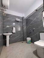 Keshav Inn Hotel And Banquet