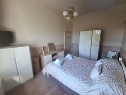 Ashleigh House