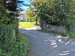 Ashleigh House