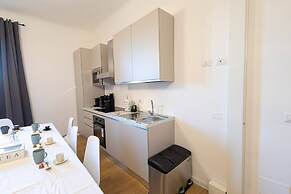 [Modern] 2BR/2BA • Metro Access • 12min Duomo