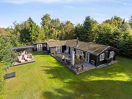5 Star Holiday Home in Vaeggerlose