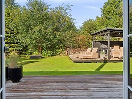 5 Star Holiday Home in Vaeggerlose