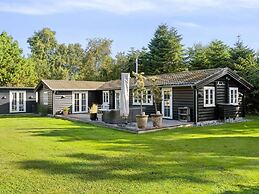 5 Star Holiday Home in Vaeggerlose