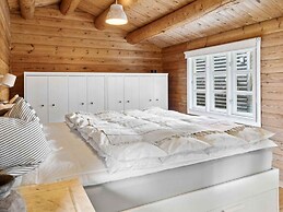 5 Star Holiday Home in Vaeggerlose