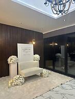 Elegant Family Home, 2x Jacuzzi Corner Bath