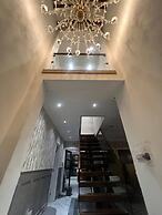 Elegant Family Home, 2x Jacuzzi Corner Bath