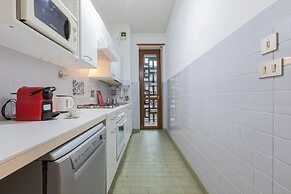 Adriano Apartment by Wonderful Italy