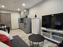 Pool Side Retreat- 1 BED TC-B105