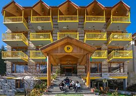 The Hosteller Manali, Old Manali