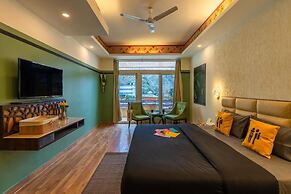 The Hosteller Mcleodganj, Bhagsu Waterfall