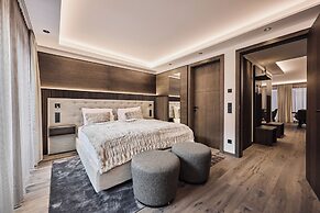 Chalet Ischgl - Modern Luxury Residences