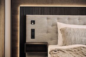 Chalet Ischgl - Modern Luxury Residences