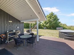 5 Star Holiday Home in Skals
