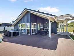 5 Star Holiday Home in Skals
