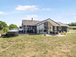 5 Star Holiday Home in Skals