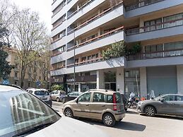 Urban Apartment With Private Terrace