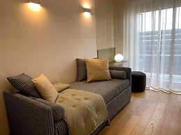 Design Flat W/terrace, Porta Nuova