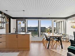 5 Star Holiday Home in Ronde