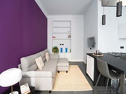 Charming Modern Apartment Near Argonne