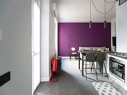 Charming Modern Apartment Near Argonne