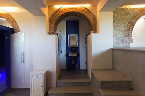 Lavish Villa With Spa, Pool, Turkish Bath