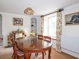 Tresarrett Manor
