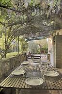 Villa Glicini - Delightful Cottage With Pool
