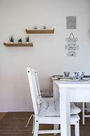 Villa Glicini - Delightful Cottage With Pool